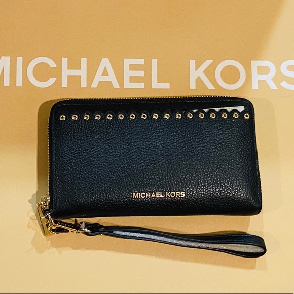 🆕 MICHAEL KORS Pebbled Smartphone Wristlet - Picture 2 of 5